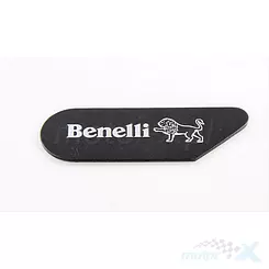 Emblemat pokrywy silnika niestymetryczny Benelli Leoncino 500