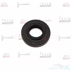 Uszczelniacz 18x37x7/10 (prawy) koła przód (z kołnierzem) Junak 901RS/122RS