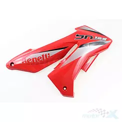 Osłona przednia boczna prawa czerwona 026Z Benelli BN 125 Euro 4 2020