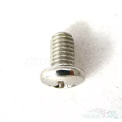 Wkręt M5x8mm pokrywy kanału olejowego